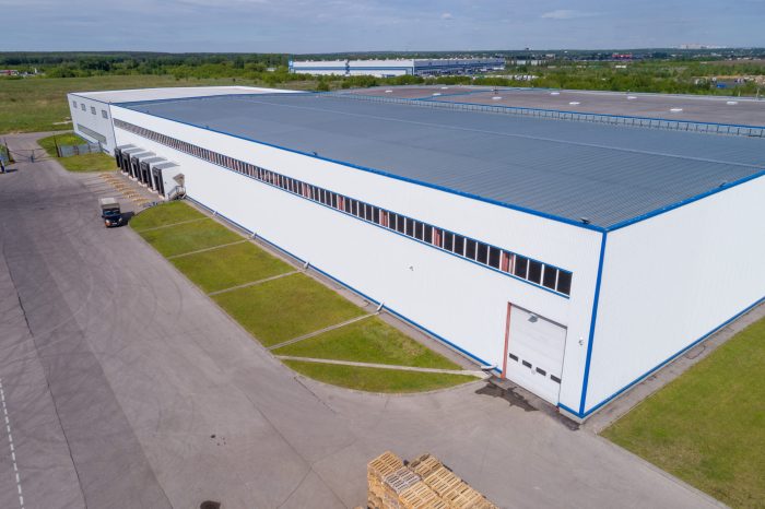 The Best Roofing Solutions for Warehouses and Industrial Buildings